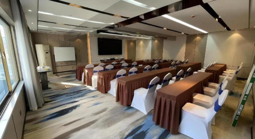 Borrman Hotel Xiantao Wushang Gymnasium Eksteriør bilde
