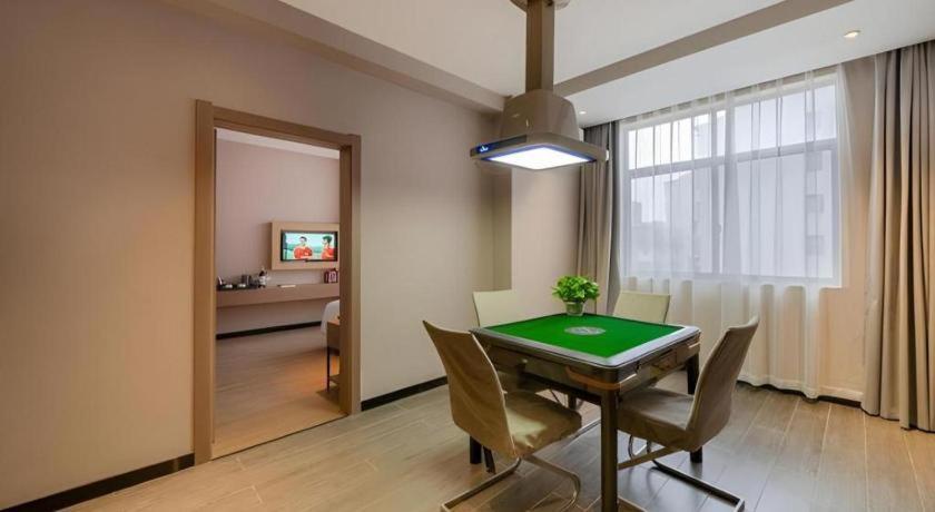 Borrman Hotel Xiantao Wushang Gymnasium Eksteriør bilde