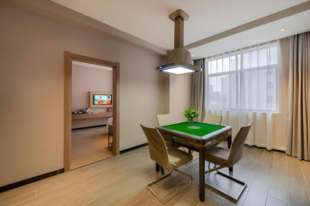 Borrman Hotel Xiantao Wushang Gymnasium Eksteriør bilde